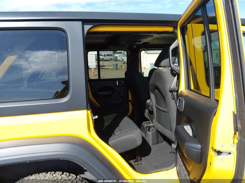2018 Jeep Wrangler / VIN 1C4HJXDG8JW281222 IAAI salvage auction — REAR END, Salvage (Oregon), sold $8,700 on 2026-09-07 (photo 8)