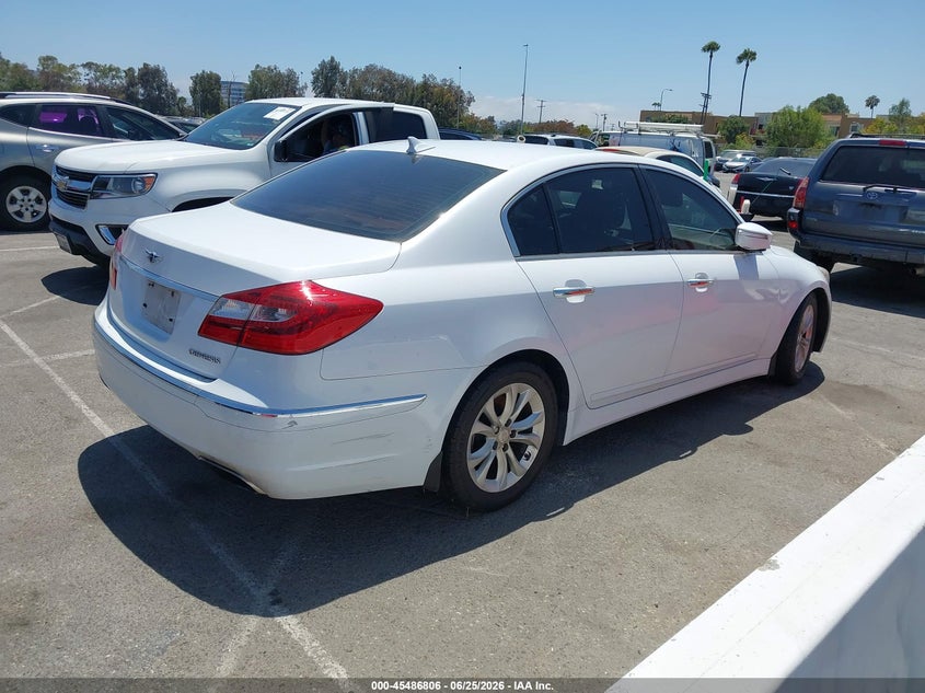 2013 Hyundai Genesis VIN KMHGC4DD9DU257839 IAAI salvage auction — NORMAL WEAR, Clear - Dealer Only (California), sold $1,100 on 2026-07-09 (photo 4)
