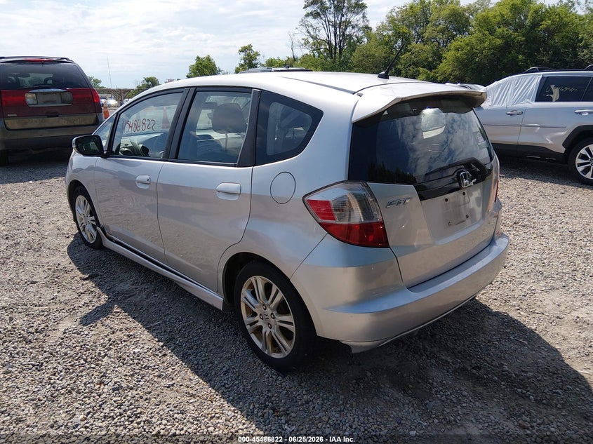 2011 Honda Fit VIN JHMGE8H52BC000922 IAAI salvage auction — NORMAL WEAR, Original (Ohio), sold $225 on 2026-07-28 (photo 3)