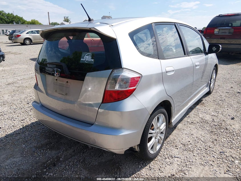 2011 Honda Fit VIN JHMGE8H52BC000922 IAAI salvage auction — NORMAL WEAR, Original (Ohio), sold $225 on 2026-07-28 (photo 4)