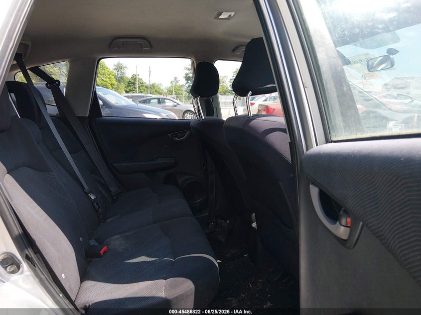 2011 Honda Fit VIN JHMGE8H52BC000922 IAAI salvage auction — NORMAL WEAR, Original (Ohio), sold $225 on 2026-07-28 (photo 8)