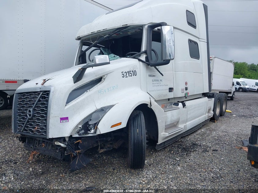 2023 Volvo VIN 4V4NC9EH6PN309134 IAAI salvage auction — ALL OVER, Salvage (Pennsylvania), sold $16,250 on 2026-09-09 (photo 2)