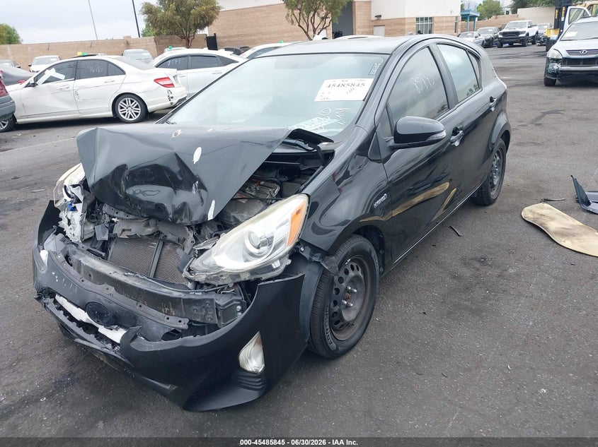 2016 Toyota Prius c VIN JTDKDTB31G1121761 IAAI salvage auction — FRONT END, Salvage Certificate (California), sold $550 on 2026-07-24 (photo 2)
