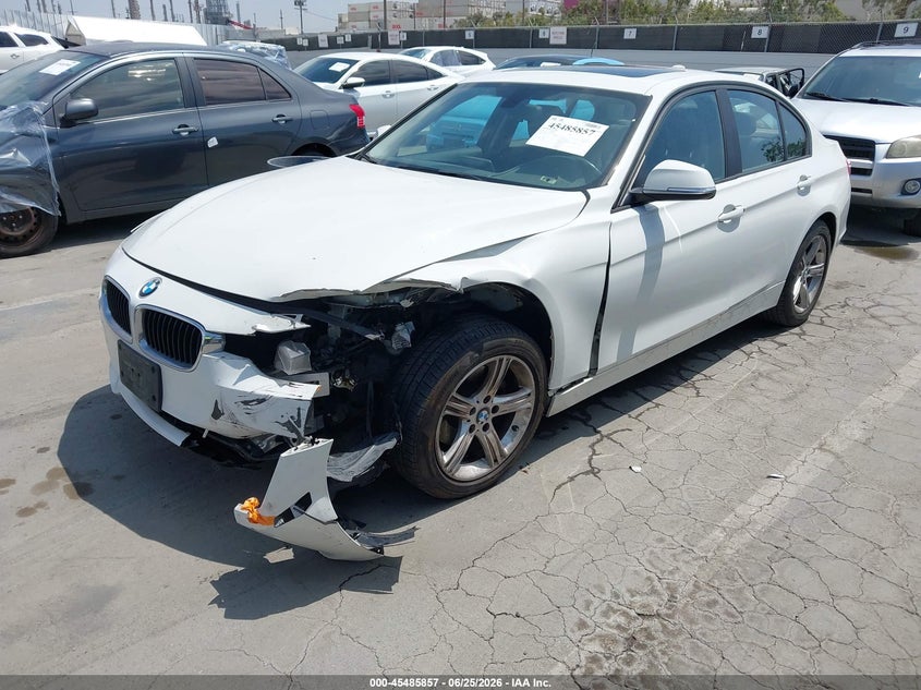 2014 BMW 3er VIN WBA3C1C58EK116329 IAAI salvage auction — FRONT END, Salvage (California), sold $950 on 2026-07-22 (photo 2)