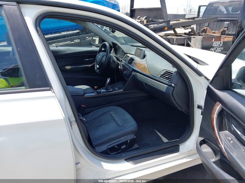 2014 BMW 3er VIN WBA3C1C58EK116329 IAAI salvage auction — FRONT END, Salvage (California), sold $950 on 2026-07-22 (photo 5)