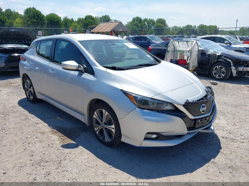 2021 Nissan Leaf VIN 1N4BZ1CVXMC556340 IAAI salvage auction — FRONT END, Salvage Title, sold $5,300 on 2026-07-11 (photo 1)