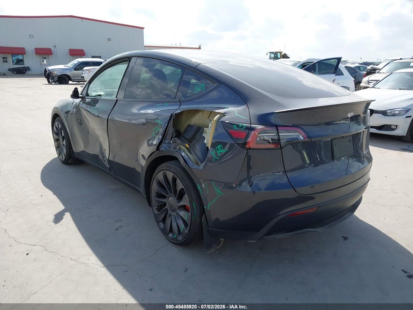 2024 Tesla Model y VIN 7SAYGDEF5RA316740 IAAI salvage auction — SIDE, Original (Texas), sold $14,600 on 2026-08-19 (photo 3)