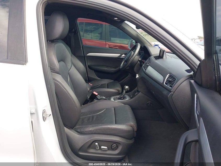 2018 Audi Q3 VIN WA1BCCFS3JR014153 IAAI salvage auction — LEFT & RIGHT, Original (Texas), sold $4,400 on 2026-09-08 (photo 5)