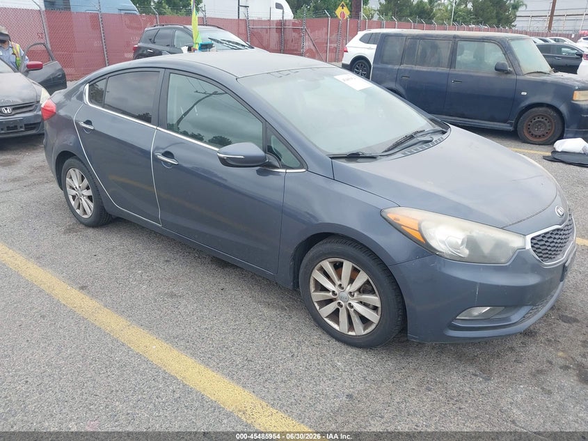 2014 Kia Forte VIN KNAFX4A83E5084498 IAAI salvage auction — MECHANICAL, Clear (California), sold $25 on 2026-07-28 (photo 1)