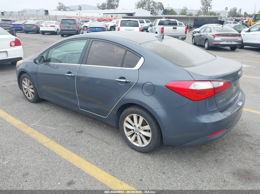 2014 Kia Forte VIN KNAFX4A83E5084498 IAAI salvage auction — MECHANICAL, Clear (California), sold $25 on 2026-07-28 (photo 3)