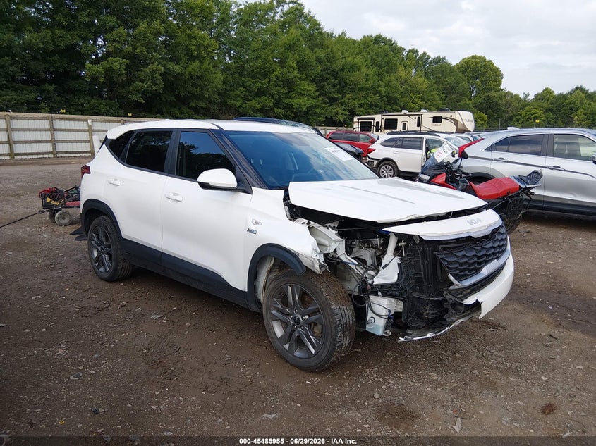 2022 Kia Seltos VIN KNDEPCAAXN7236731 IAAI salvage auction — FRONT END, Wait Title, sold $4,100 on 2026-08-25 (photo 1)