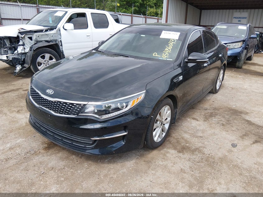 2018 Kia Optima VIN 5XXGU4L39JG186654 IAAI salvage auction — NORMAL WEAR, Clear - Public Restricted (Oklahoma), sold $1,550 on 2026-07-29 (photo 2)