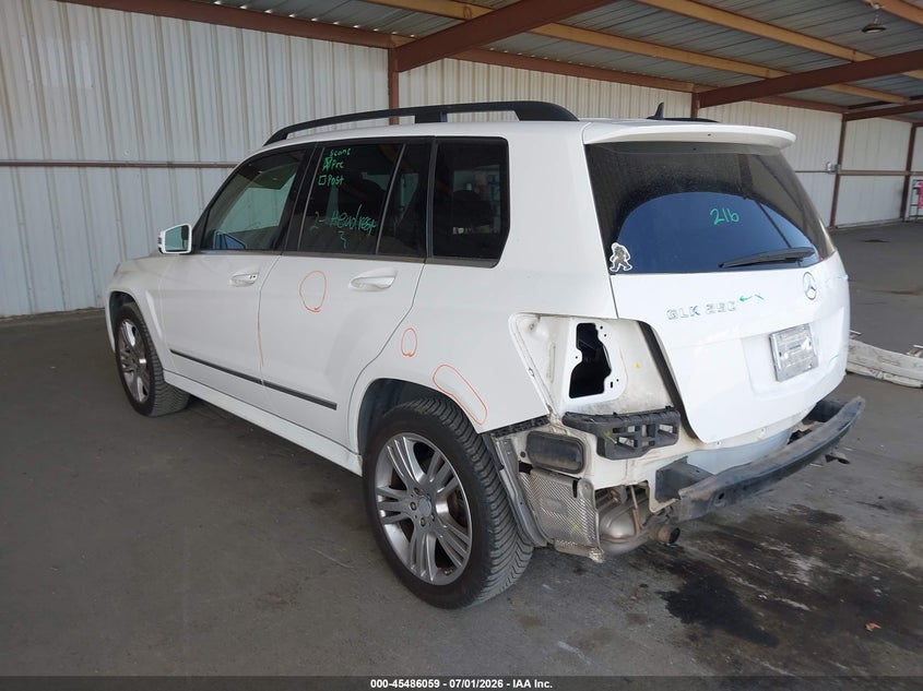2015 Mercedes-benz VIN WDCGG0EB8FG399027 IAAI salvage auction — REAR END, Salvage Title, sold $4,000 on 2026-08-06 (photo 3)
