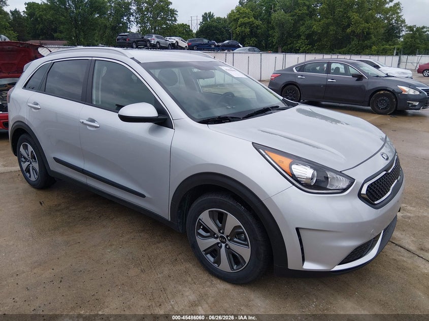 2019 Kia Niro VIN KNDCB3LC6K5302753 IAAI salvage auction — LEFT FRONT, Salvage (Illinois), sold $6,300 on 2026-07-24 (photo 1)
