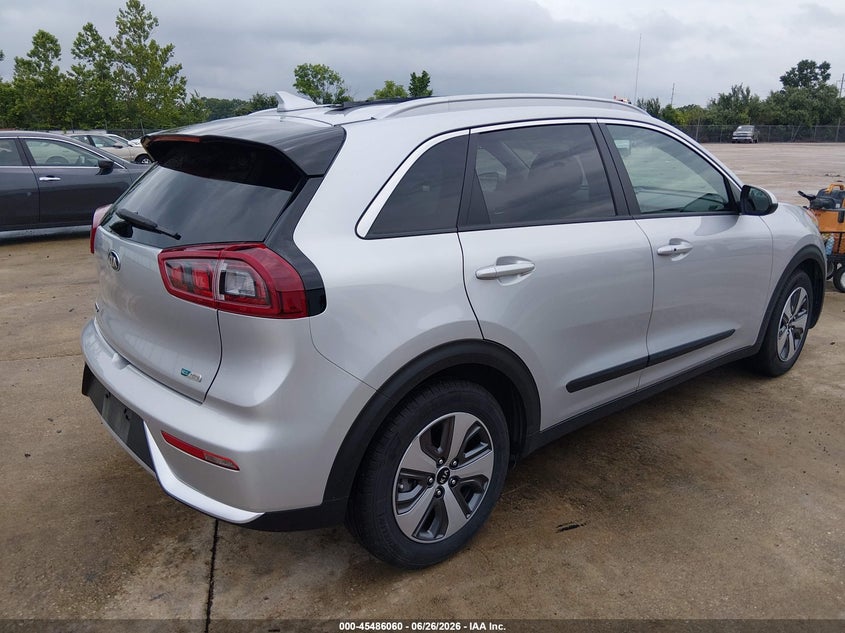 2019 Kia Niro VIN KNDCB3LC6K5302753 IAAI salvage auction — LEFT FRONT, Salvage (Illinois), sold $6,300 on 2026-07-24 (photo 4)