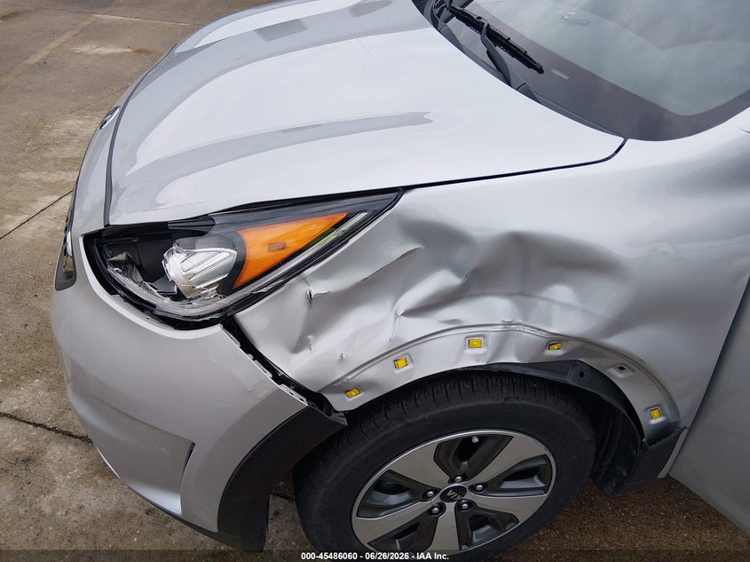 2019 Kia Niro VIN KNDCB3LC6K5302753 IAAI salvage auction — LEFT FRONT, Salvage (Illinois), sold $6,300 on 2026-07-24 (photo 6)
