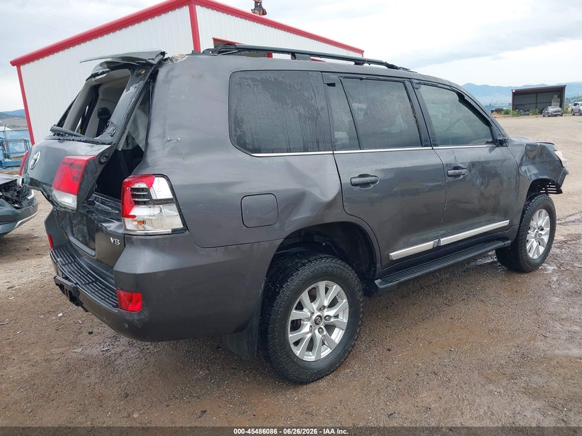 2016 Toyota Land cruiser VIN JTMCY7AJ0G4040104 IAAI salvage auction — ROLLOVER, Salvage Title, sold $15,900 on 2026-08-21 (photo 4)