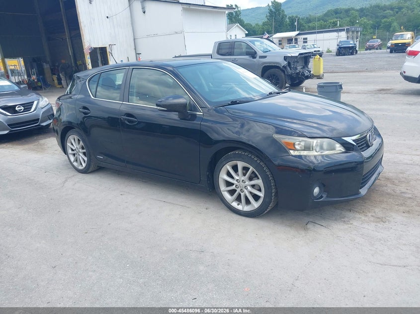 2011 Lexus Ct 200h VIN JTHKD5BH6B2017257 IAAI salvage auction — NORMAL WEAR, Clear (Pennsylvania), sold $6,150 on 2026-07-08 (photo 1)