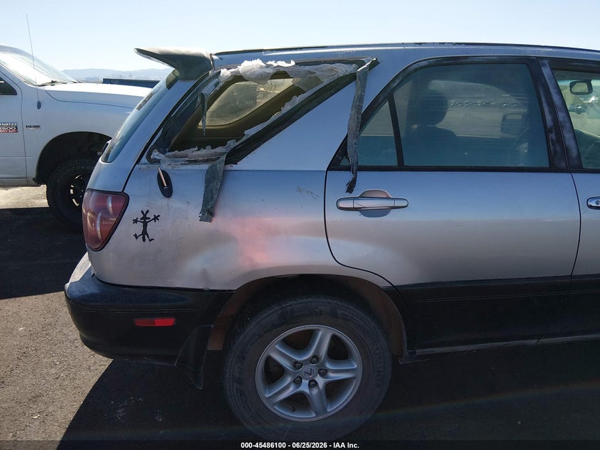 2000 Lexus Rx 300 VIN JT6HF10U7Y0126238 IAAI salvage auction — REAR END, Clear (Nevada), sold $250 on 2026-07-10 (photo 6)