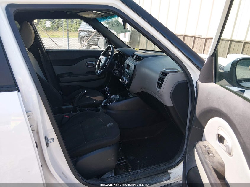 2015 Kia Soul VIN KNDJN2A2XF7135889 IAAI salvage auction — REAR END, Salvage (Idaho), sold $50 on 2026-07-28 (photo 5)