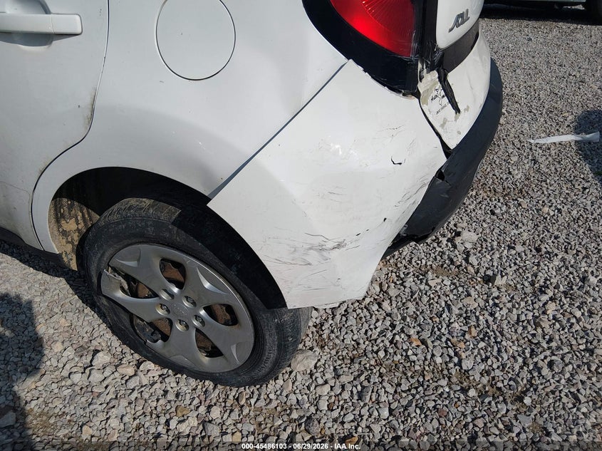 2015 Kia Soul VIN KNDJN2A2XF7135889 IAAI salvage auction — REAR END, Salvage (Idaho), sold $50 on 2026-07-28 (photo 6)