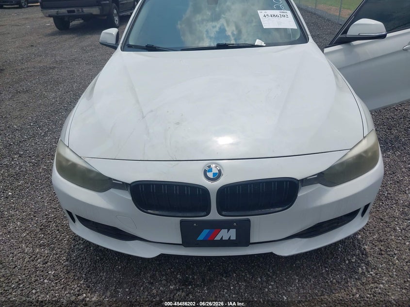 2014 BMW 3er VIN WBA3B5C57EF599461 IAAI salvage auction — WATER/FLOOD, Salvage (South Carolina), sold $675 on 2026-07-28 (photo 6)