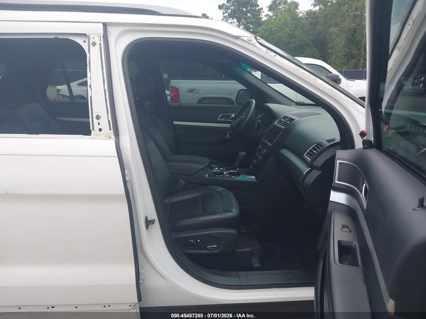 2016 Ford Explorer VIN 1FM5K8D82GGC00051 IAAI salvage auction — FRONT END, Clear (South Carolina), sold $850 on 2026-08-01 (photo 5)