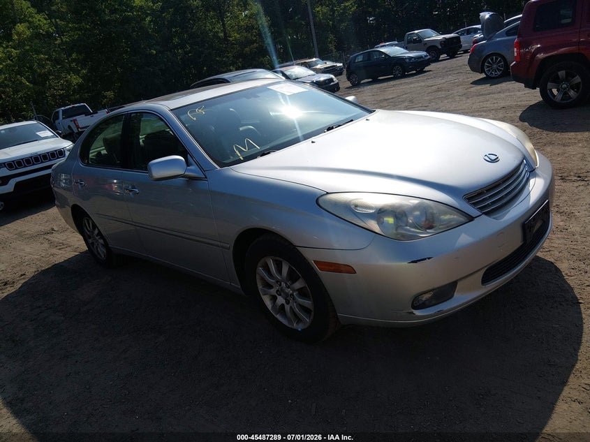 2002 Lexus Es 300 VIN JTHBF30G520051579 IAAI salvage auction — NORMAL WEAR, Clear (Maryland), sold $1,625 on 2026-07-08 (photo 1)