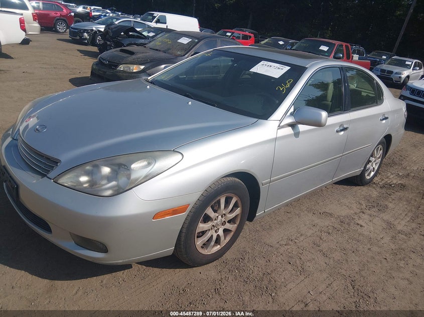 2002 Lexus Es 300 VIN JTHBF30G520051579 IAAI salvage auction — NORMAL WEAR, Clear (Maryland), sold $1,625 on 2026-07-08 (photo 2)