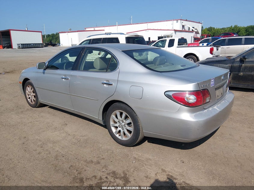 2002 Lexus Es 300 VIN JTHBF30G520051579 IAAI salvage auction — NORMAL WEAR, Clear (Maryland), sold $1,625 on 2026-07-08 (photo 3)