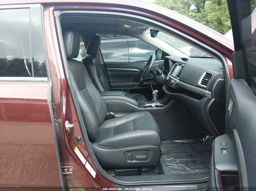 2017 Toyota Highlander VIN 5TDDZRFH6HS464895 IAAI salvage auction — FRONT END, Salvage (Kansas), sold $10,600 on 2026-07-29 (photo 5)