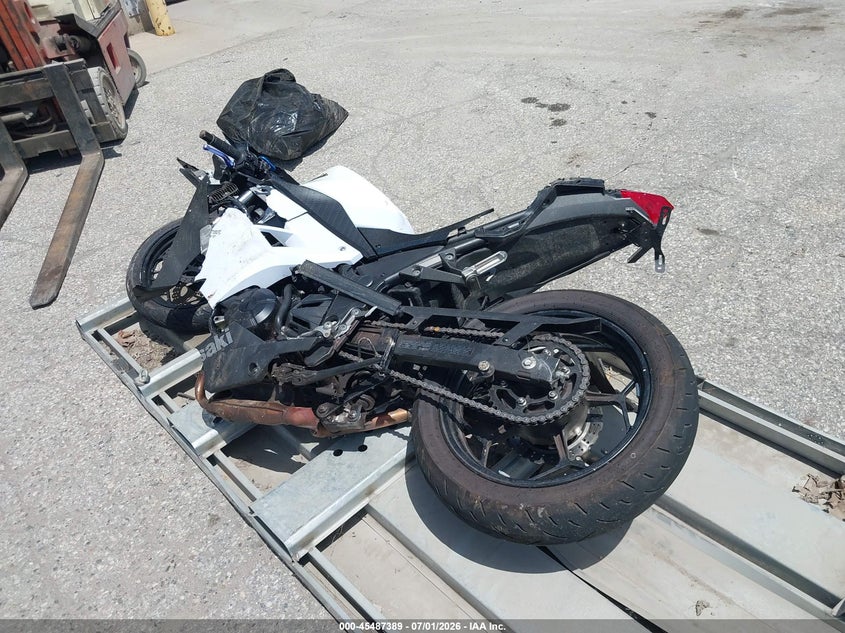 2013 Kawasaki VIN JKAEX8A18DDA01982 IAAI salvage auction — FRONT END, Clear (Michigan), sold $25 on 2026-07-28 (photo 6)