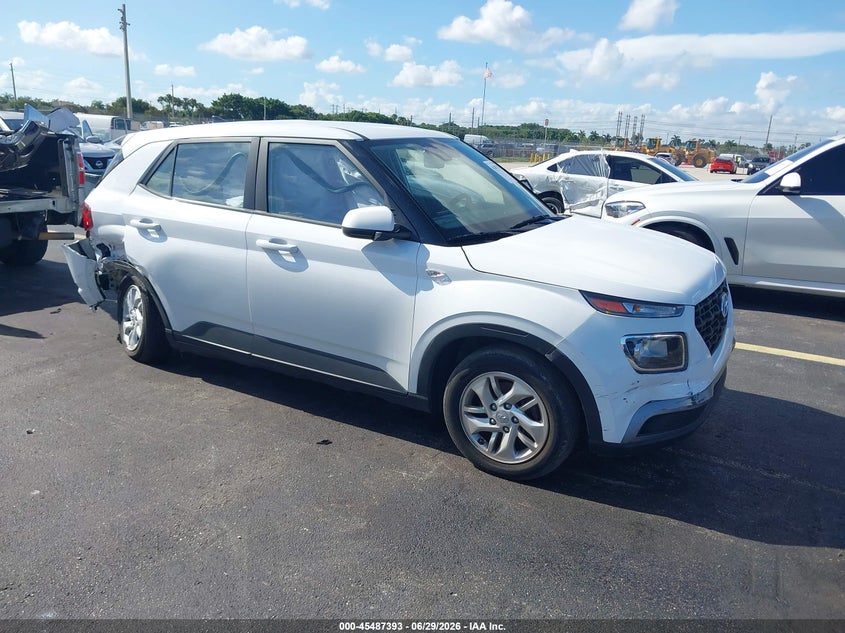 2022 Hyundai Venue VIN KMHRB8A31NU160263 IAAI salvage auction — SIDE, Certificate Of Destruction (Florida), sold $2,300 on 2026-07-30 (photo 1)