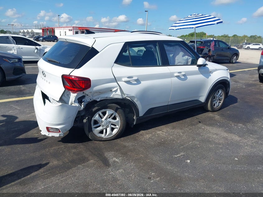 2022 Hyundai Venue VIN KMHRB8A31NU160263 IAAI salvage auction — SIDE, Certificate Of Destruction (Florida), sold $2,300 on 2026-07-30 (photo 4)