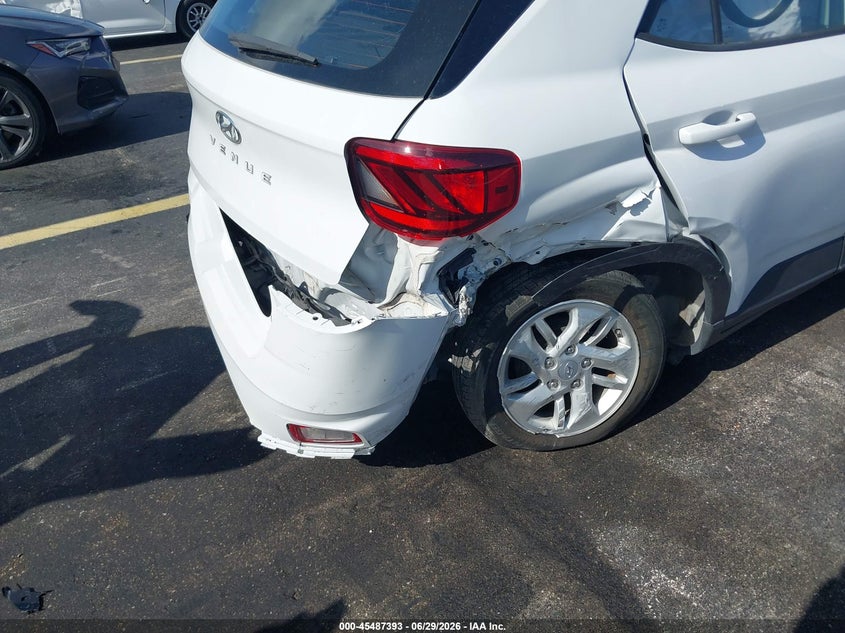 2022 Hyundai Venue VIN KMHRB8A31NU160263 IAAI salvage auction — SIDE, Certificate Of Destruction (Florida), sold $2,300 on 2026-07-30 (photo 6)