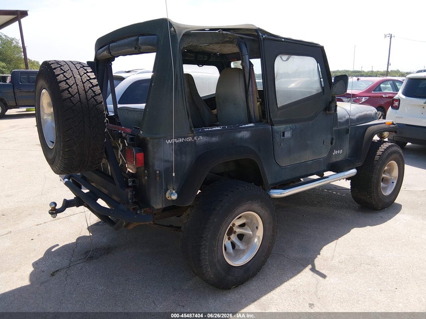 1995 Jeep Wrangler / VIN 1J4FY19PXSP264078 IAAI salvage auction — NORMAL WEAR, Original (Texas), sold $1,150 on 2026-07-06 (photo 4)
