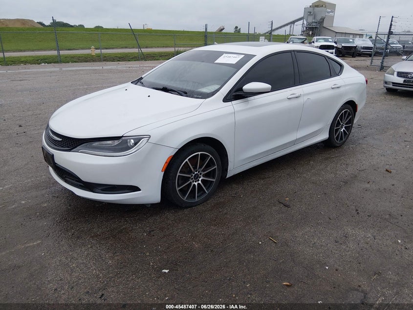 2015 Chrysler 200 VIN 1C3CCCBG2FN673310 IAAI salvage auction — NORMAL WEAR, Salvage Title, sold $500 on 2026-09-02 (photo 2)