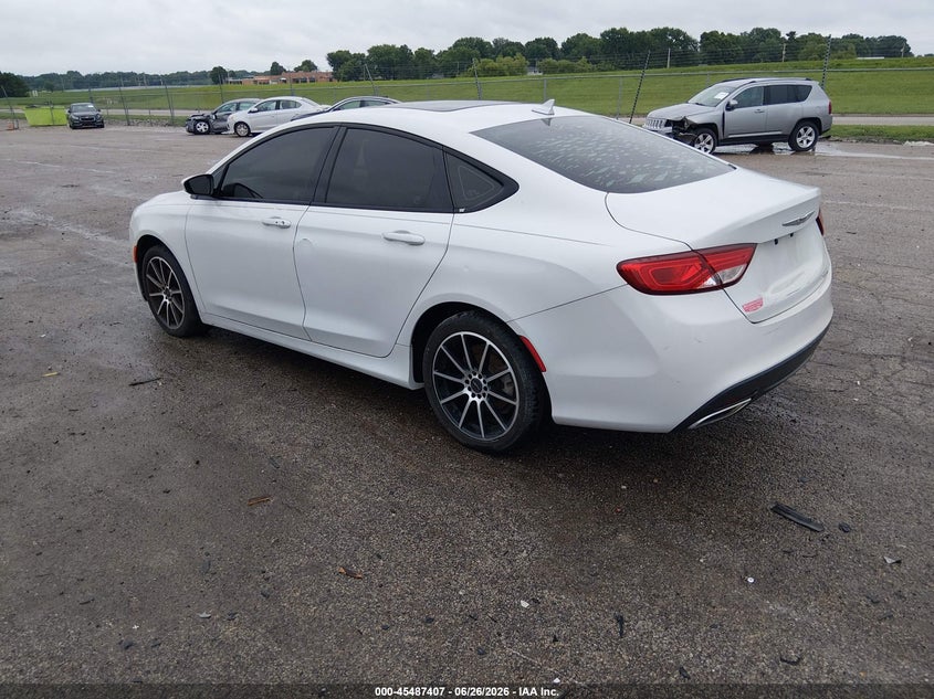2015 Chrysler 200 VIN 1C3CCCBG2FN673310 IAAI salvage auction — NORMAL WEAR, Salvage Title, sold $500 on 2026-09-02 (photo 3)