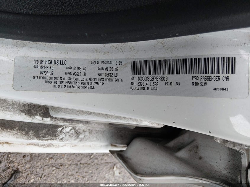 2015 Chrysler 200 VIN 1C3CCCBG2FN673310 IAAI salvage auction — NORMAL WEAR, Salvage Title, sold $500 on 2026-09-02 (photo 9)