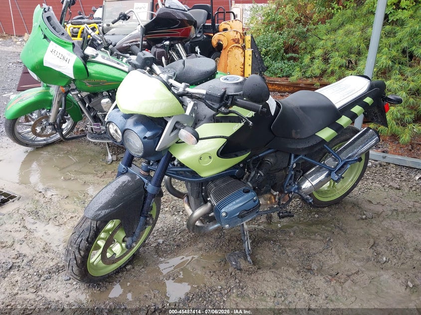 2004 BMW R 1150 VIN WB10318A14ZJ65404 IAAI salvage auction — FRONT & REAR, Salvage (Pennsylvania), sold $600 on 2026-07-15 (photo 2)