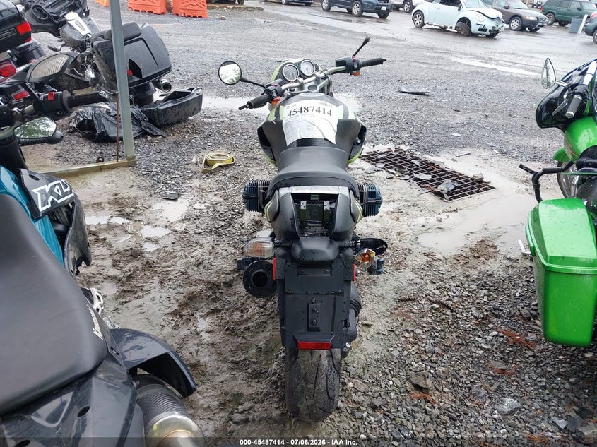 2004 BMW R 1150 VIN WB10318A14ZJ65404 IAAI salvage auction — FRONT & REAR, Salvage (Pennsylvania), sold $600 on 2026-07-15 (photo 6)