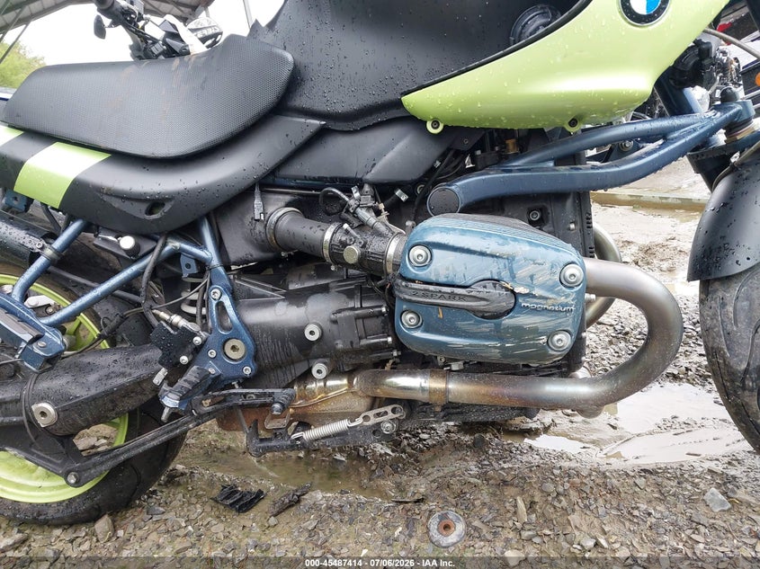 2004 BMW R 1150 VIN WB10318A14ZJ65404 IAAI salvage auction — FRONT & REAR, Salvage (Pennsylvania), sold $600 on 2026-07-15 (photo 8)