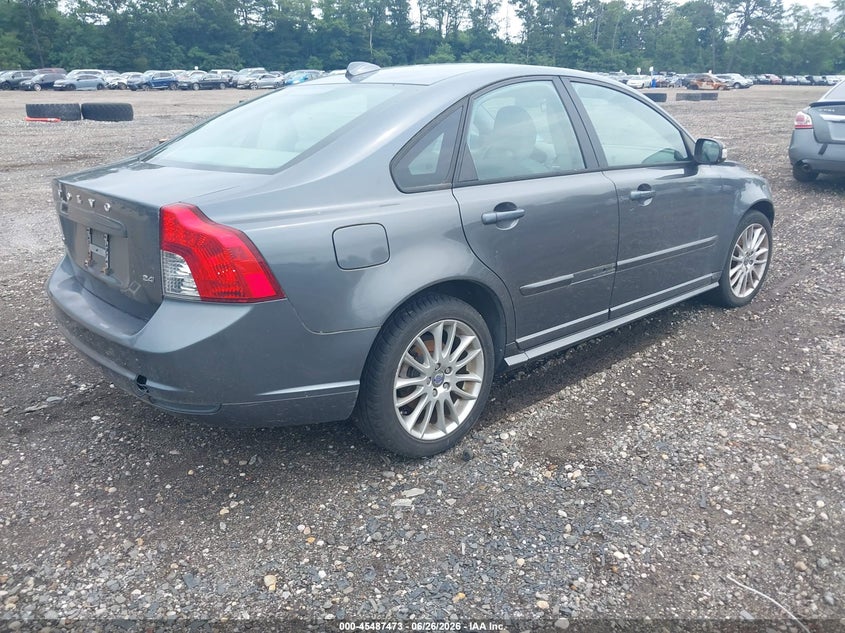 2009 Volvo S40 VIN YV1MS382192463392 IAAI salvage auction — NORMAL WEAR, Clear (New York), sold $1,150 on 2026-07-07 (photo 4)