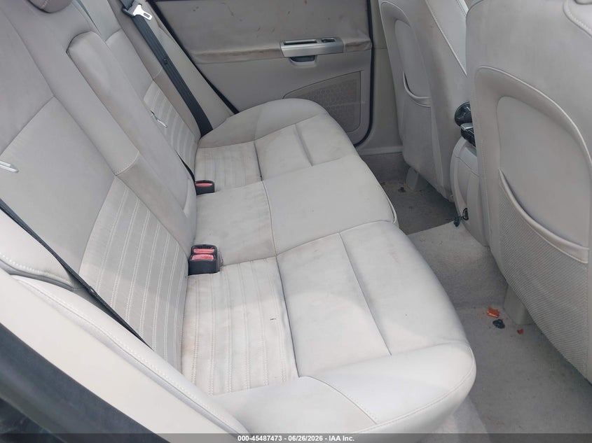 2009 Volvo S40 VIN YV1MS382192463392 IAAI salvage auction — NORMAL WEAR, Clear (New York), sold $1,150 on 2026-07-07 (photo 8)