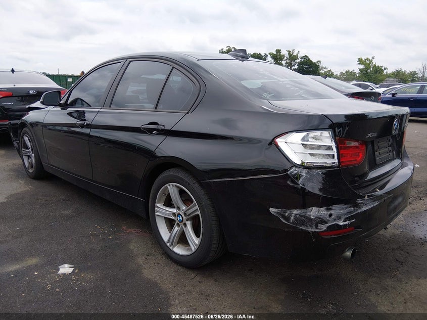 2014 BMW 3er VIN WBA3C3C50EPV90175 IAAI salvage auction — FRONT END, Salvage (New Jersey), sold $1,375 on 2026-08-17 (photo 3)