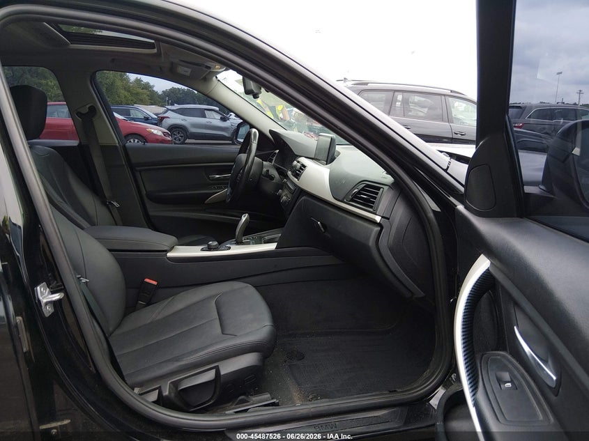 2014 BMW 3er VIN WBA3C3C50EPV90175 IAAI salvage auction — FRONT END, Salvage (New Jersey), sold $1,375 on 2026-08-17 (photo 5)