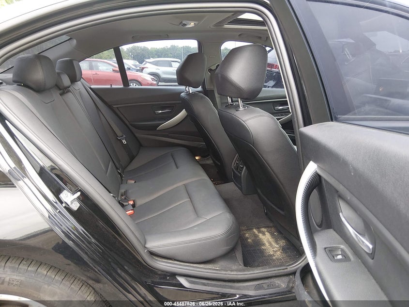 2014 BMW 3er VIN WBA3C3C50EPV90175 IAAI salvage auction — FRONT END, Salvage (New Jersey), sold $1,375 on 2026-08-17 (photo 8)