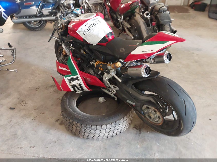 2023 Ducati Panigale VIN ZDMHAATW0PB011279 IAAI salvage auction — FRONT END, Salvage (North Carolina), sold $2,550 on 2026-08-27 (photo 3)