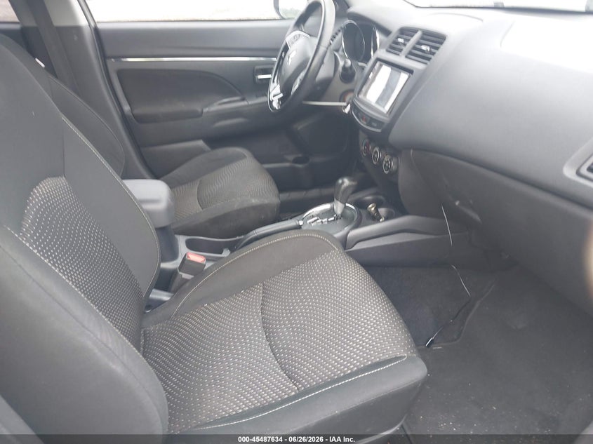 2016 Mitsubishi Outlander VIN JA4AR3AU7GZ056207 IAAI salvage auction — LEFT SIDE, Salvage Title, sold $3,025 on 2026-07-14 (photo 5)