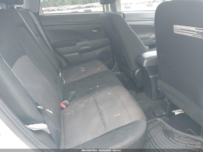 2016 Mitsubishi Outlander VIN JA4AR3AU7GZ056207 IAAI salvage auction — LEFT SIDE, Salvage Title, sold $3,025 on 2026-07-14 (photo 8)